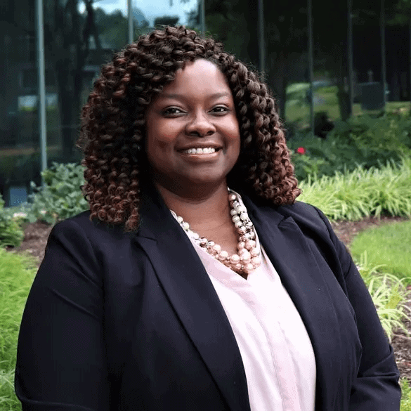 Female Attorney in Virginia - Tameka W. Robinson
