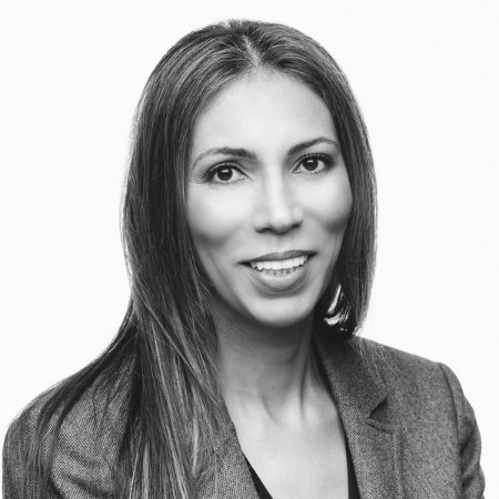 Woman Attorney in Chicago Illinois - Azita M. Mojarad