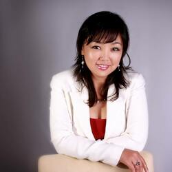 Woman Business Attorney in USA - Linda Liang